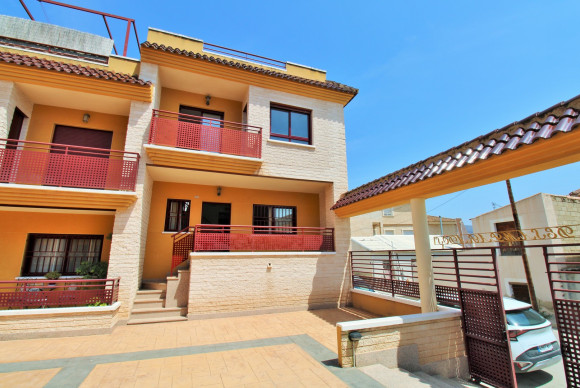 Townhouse - Resale - Orihuela - Los Desamparados