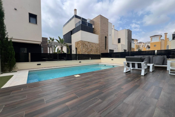 Villa de Lujo - Resale - Orihuela Costa - Lomas de Cabo Roig