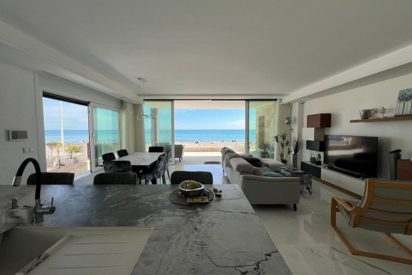 Villa de Lujo - Resale - Torrevieja - B10330