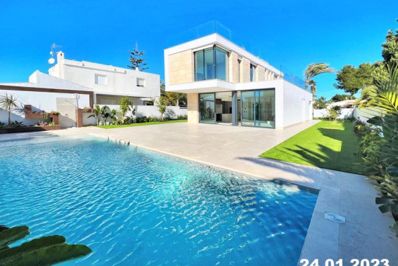 Villa de Lujo - Reventa - Orihuela Costa - La Zenia