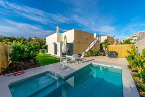 Villa - Herverkoop - Orihuela Costa - La Zenia