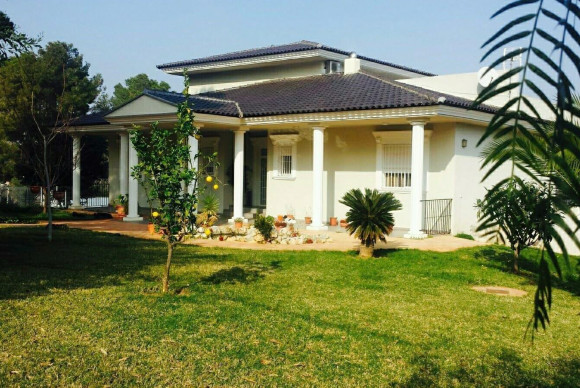 Villa - Herverkoop - Picassent - Urbanizacion el pinar 3