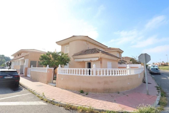 Villa - Herverkoop - Torrevieja - torrevieja
