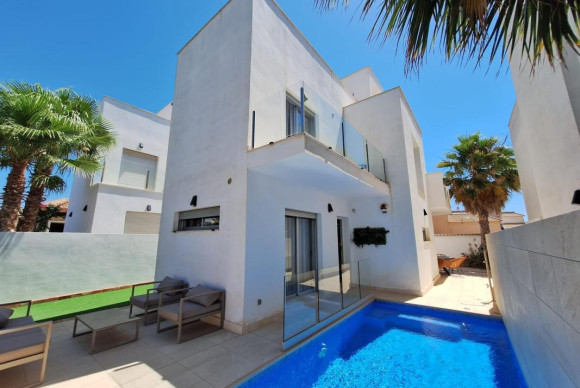 Villa - Herverkoop - Torrevieja - torrevieja