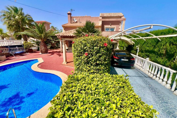 Villa - Herverkoop - Torrevieja - torrevieja