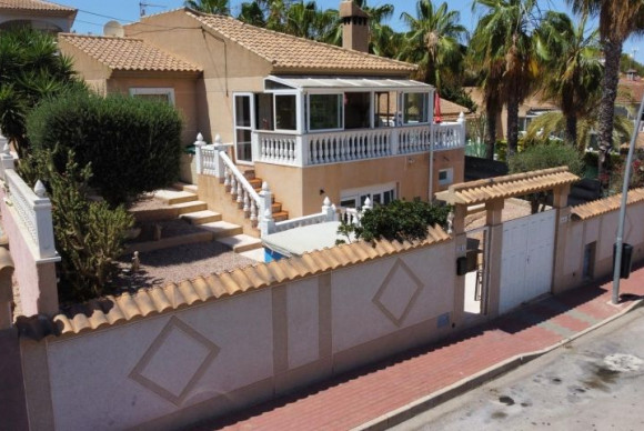 Villa - Herverkoop - Torrevieja - Torrevieja