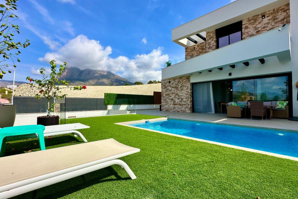 Villa - Lange Termijn Verhuur - Finestrat - Golf Puig Campana