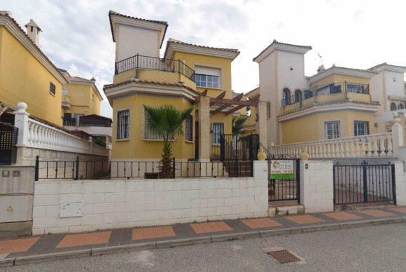 Villa - Resale - Algorfa - Algorfa