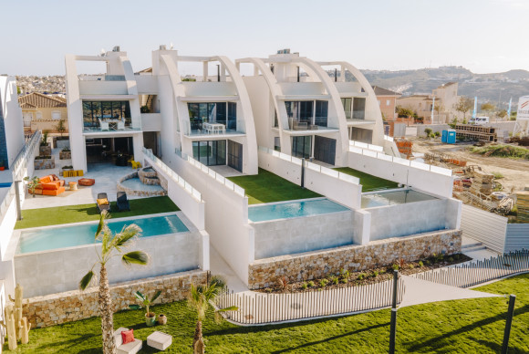 Villa - Resale - Alicante - Alicante