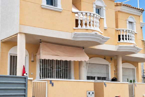 Villa - Resale - Almoradí - Almoradí