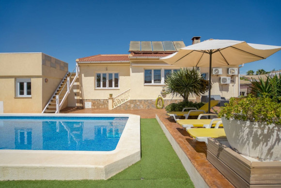 Villa - Resale - Ciudad Quesada - Central Quesada