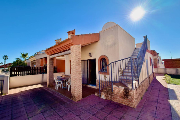 Villa - Resale - El Raso - El Raso