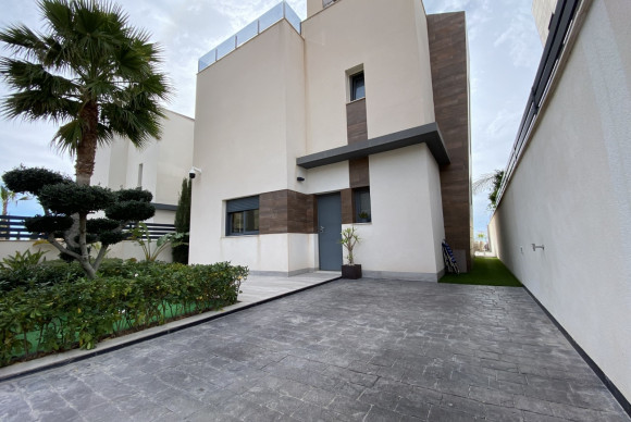 Villa - Resale - Finestrat - Finestrat Urbanizaciones