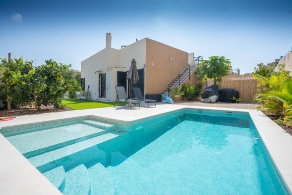 Villa - Resale - Orihuela Costa - La Zenia