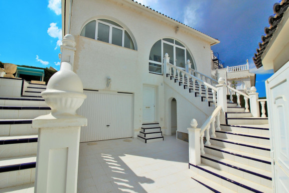 Villa - Resale - Villamartin - Villamartin