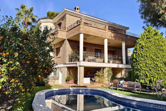 Villa - Reventa - Ciudad Quesada - B10715