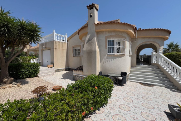 Villa - Reventa - Ciudad Quesada - Lo Pepin