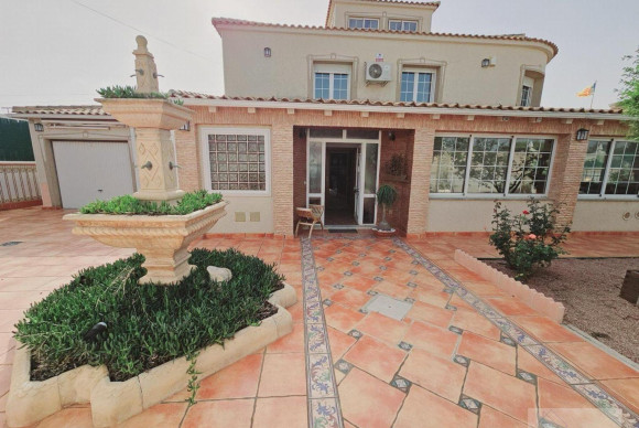 Villa - Reventa - Torrevieja - La Siesta - El Salado - Torreta