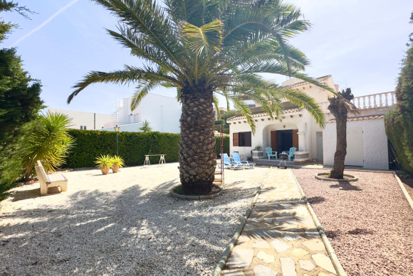 Villa - Revente - Orihuela Costa - La Zenia