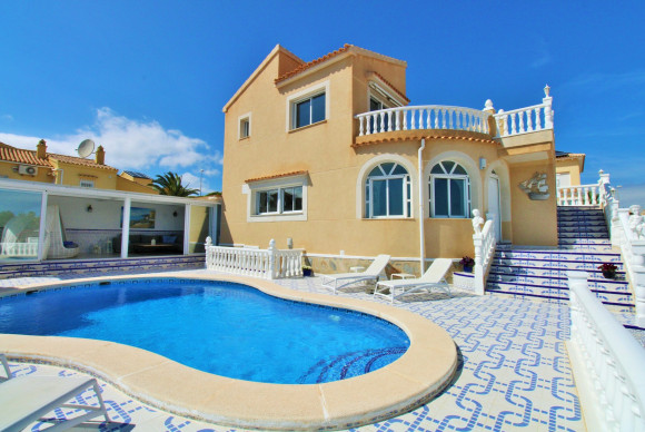 Villa - Revente - Villamartin - Villamartin