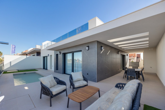 Villa / Semi detached - Nouvelle construction - Torrevieja - Nueva Torrevieja - Aguas Nuevas