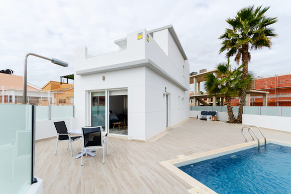Villas - Nieuwbouw - Torrevieja - 03184