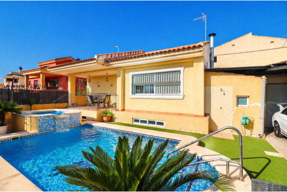 Vrijstaande Villa - Herverkoop - Almoradi - El Saladar