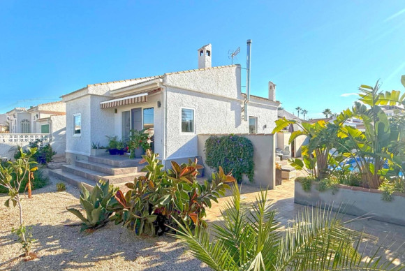 Vrijstaande Villa - Herverkoop - Torrevieja - La Siesta - El Salado -  Torreta