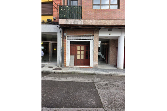 Winkel - Herverkoop - Oviedo - Fozaneldi-Tenderina