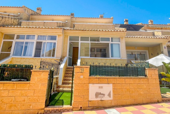 Woning - Herverkoop - Orihuela Costa - Punta Prima