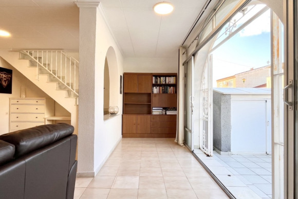 Woning - Herverkoop - Torrevieja - La Siesta - El Salado -  Torreta