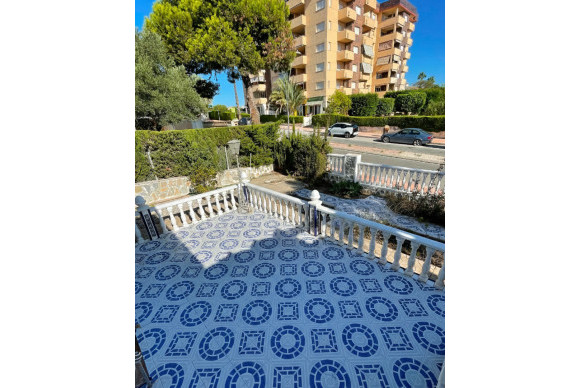 Reventa - House - Orihuela Costa