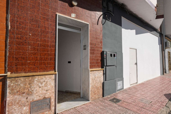 Herverkoop - Gebouw - Torrevieja - Centro