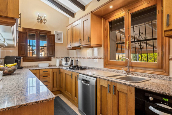 Herverkoop - Landelijke Woning-Finca - Rafal