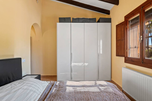 Herverkoop - Landelijke Woning-Finca - Rafal