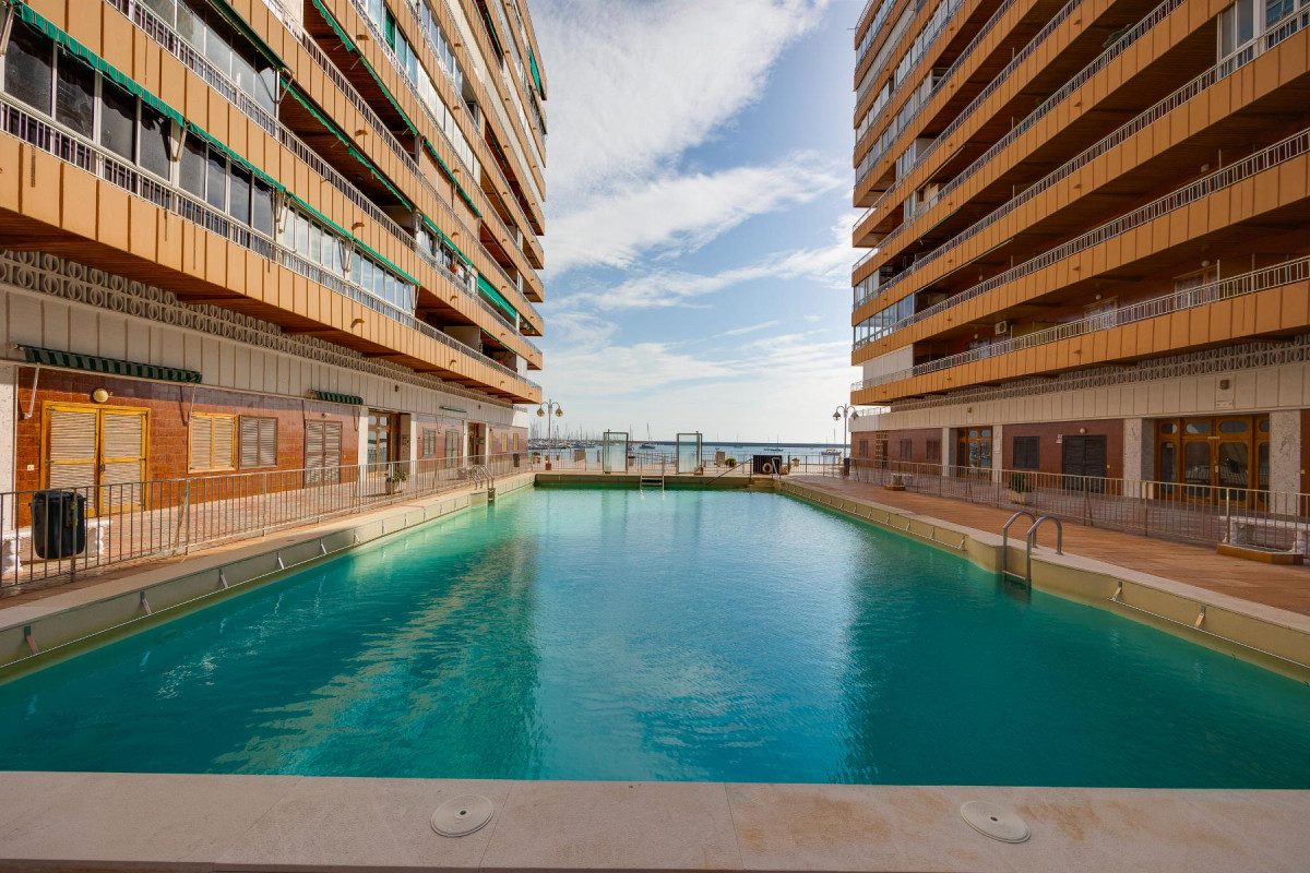 Herverkoop - Appartement  - Torrevieja - Playa del Acequión