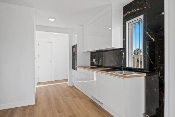 Herverkoop - Half Vrijstaande Woning - Benimar - Benimar II