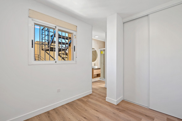 Herverkoop - Half Vrijstaande Woning - Benimar - Benimar II