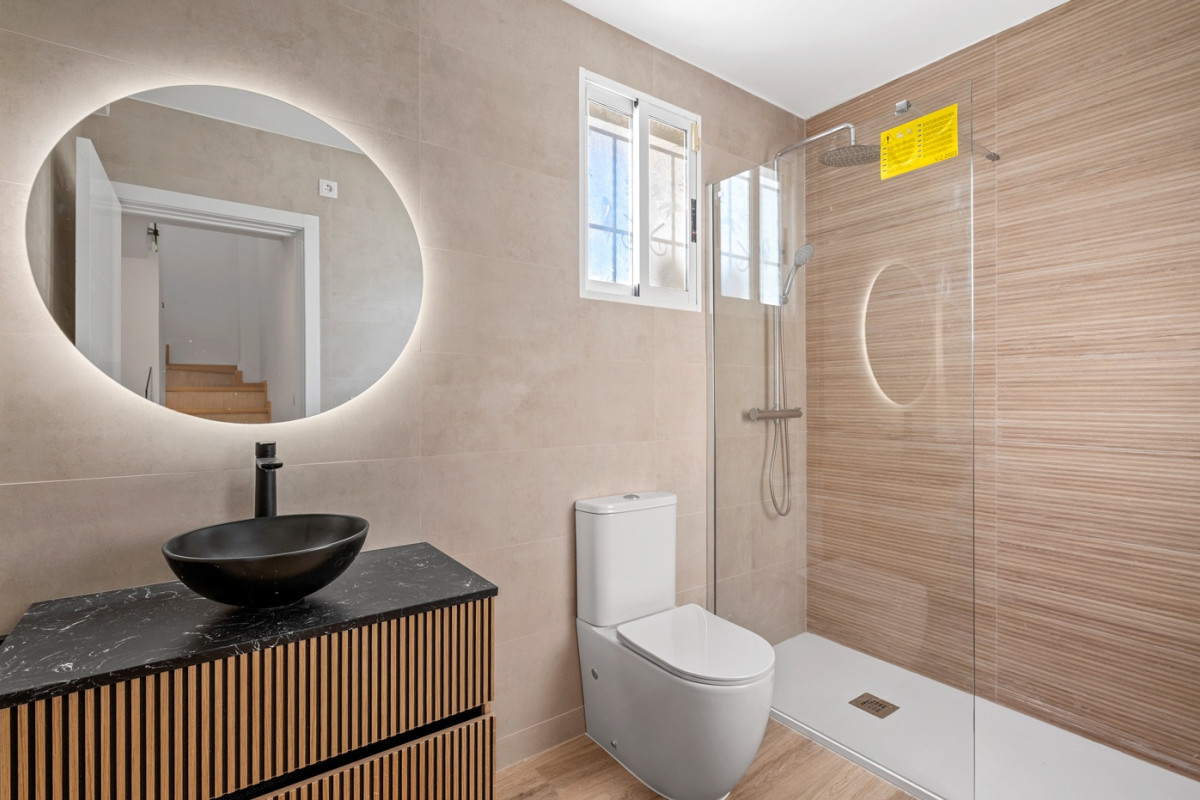 Herverkoop - Half Vrijstaande Woning - Benimar - Benimar II