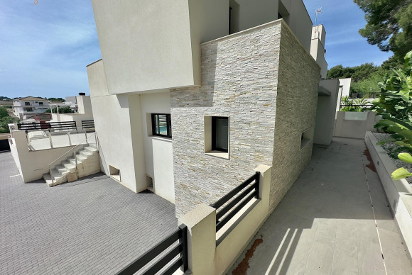 Resale - House - Torrevieja - Los balcones