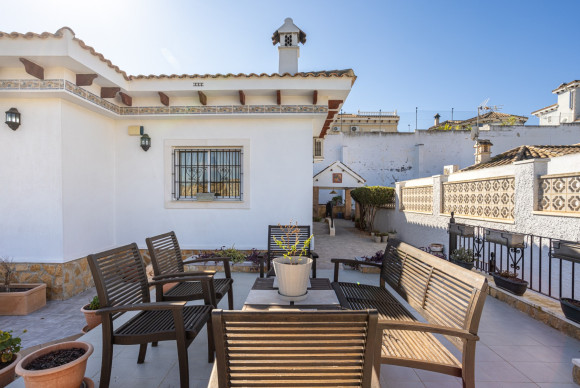 Herverkoop - Vrijstaande Villa - Bigastro - Villas Andrea