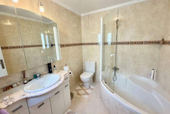 Reventa - Villa - Ciudad Quesada - Dona Pepa