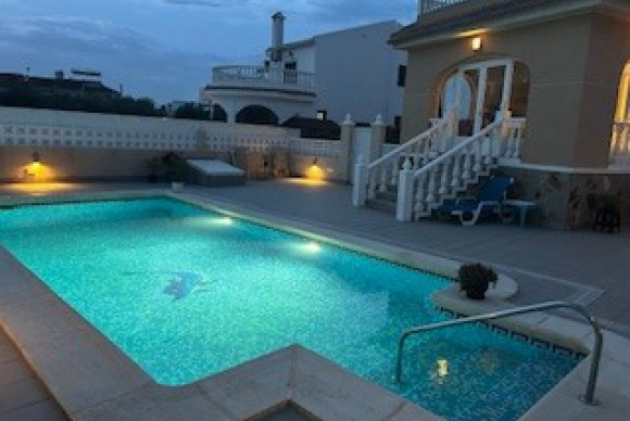 Resale - Villa - Benijofar - Monte Azul/ El Dorado