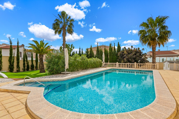 Herverkoop - Vrijstaande Villa - Ciudad Quesada - Ciudad Quesada - Town