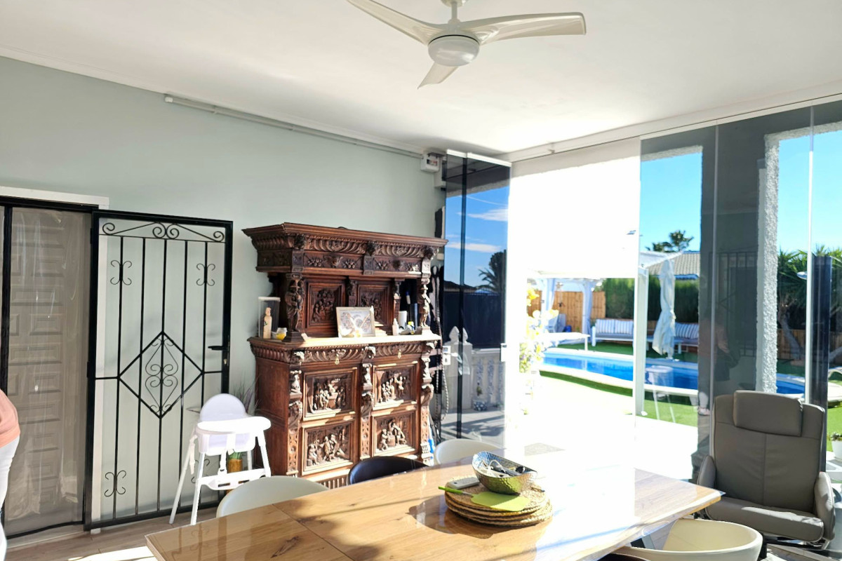 Herverkoop - Vrijstaande Villa - La Marina - La Marina - Urbanization