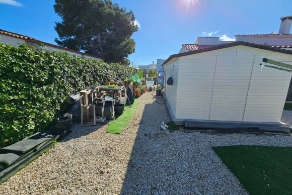 Herverkoop - Vrijstaande Villa - La Marina - La Marina - Urbanization