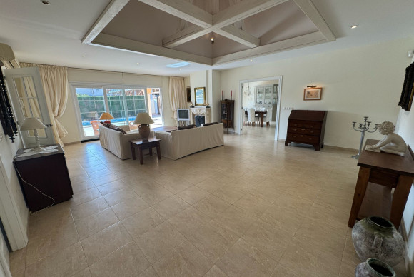 Reventa - House - Orihuela Costa