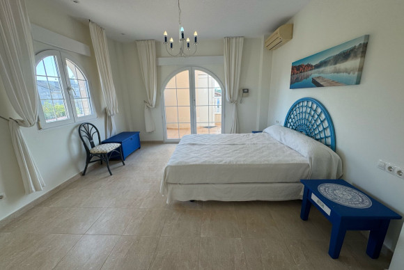 Reventa - House - Orihuela Costa