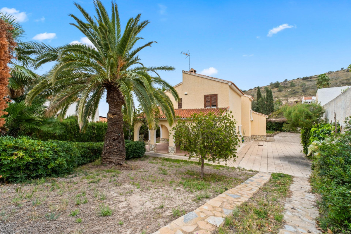 Resale - Country House - CAMPELLO
