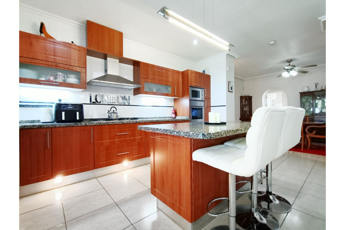 Herverkoop - Vrijstaande Villa - Gea Y Truyols - Urb Lo Santiago